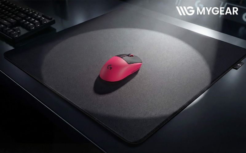 PRO X CONTROL sở hữu bề mặt dệt kim hỗ trợ kiểm soát chuột
