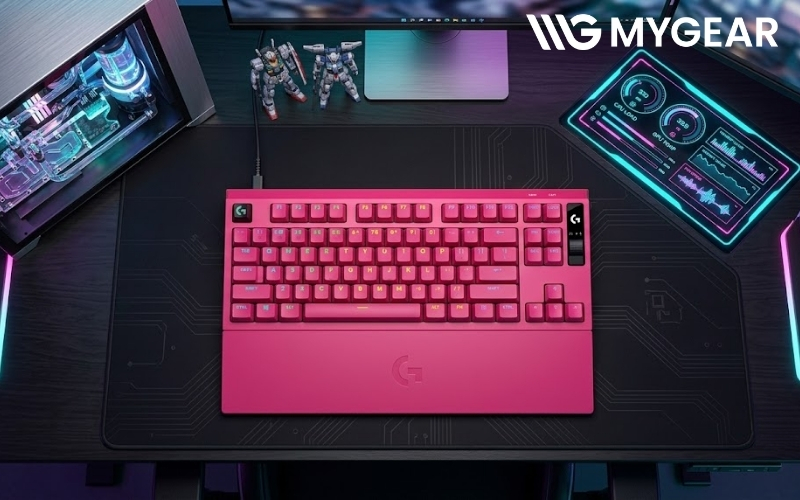 Màn hình OLED tích hợp trên bàn phím PRO X2 RAPID