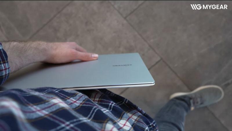 5 mẫu laptop samsung mỏng nhẹ, cấu hình cao, giá tốt