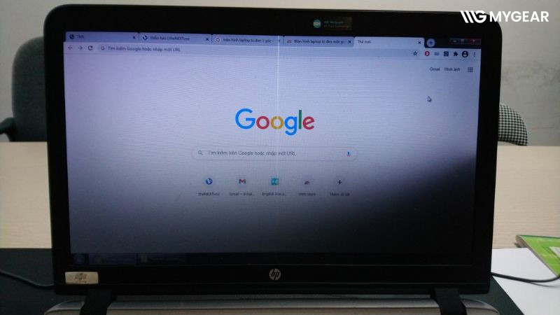 Màn hình laptop bị tối: Nguyên nhân, tác hại và cách khắc phục